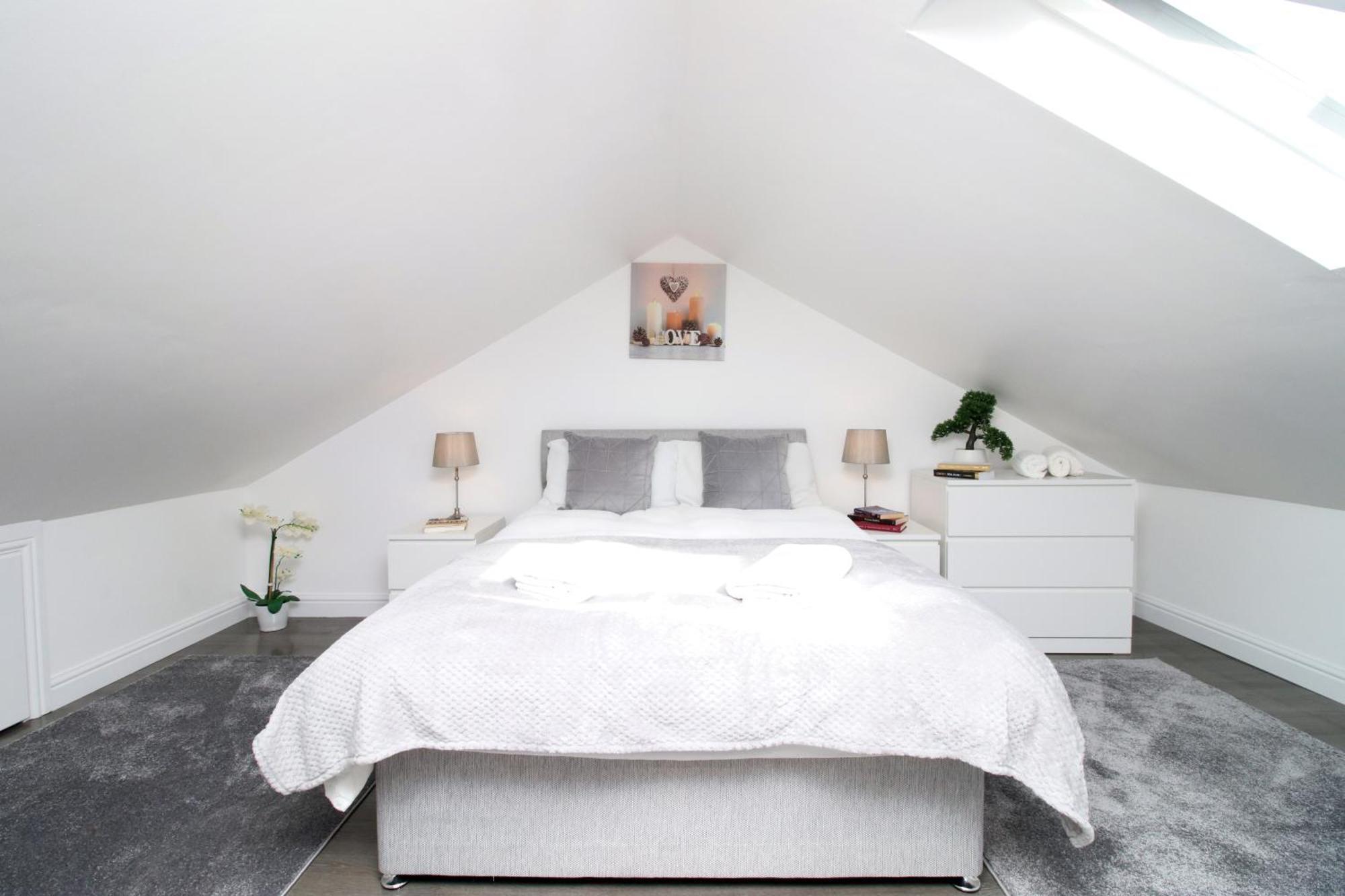 Modern Guesthouse, Fast Wi-Fi, Street Free Parking, Central, Fully Equipped Cardiff Exterior photo